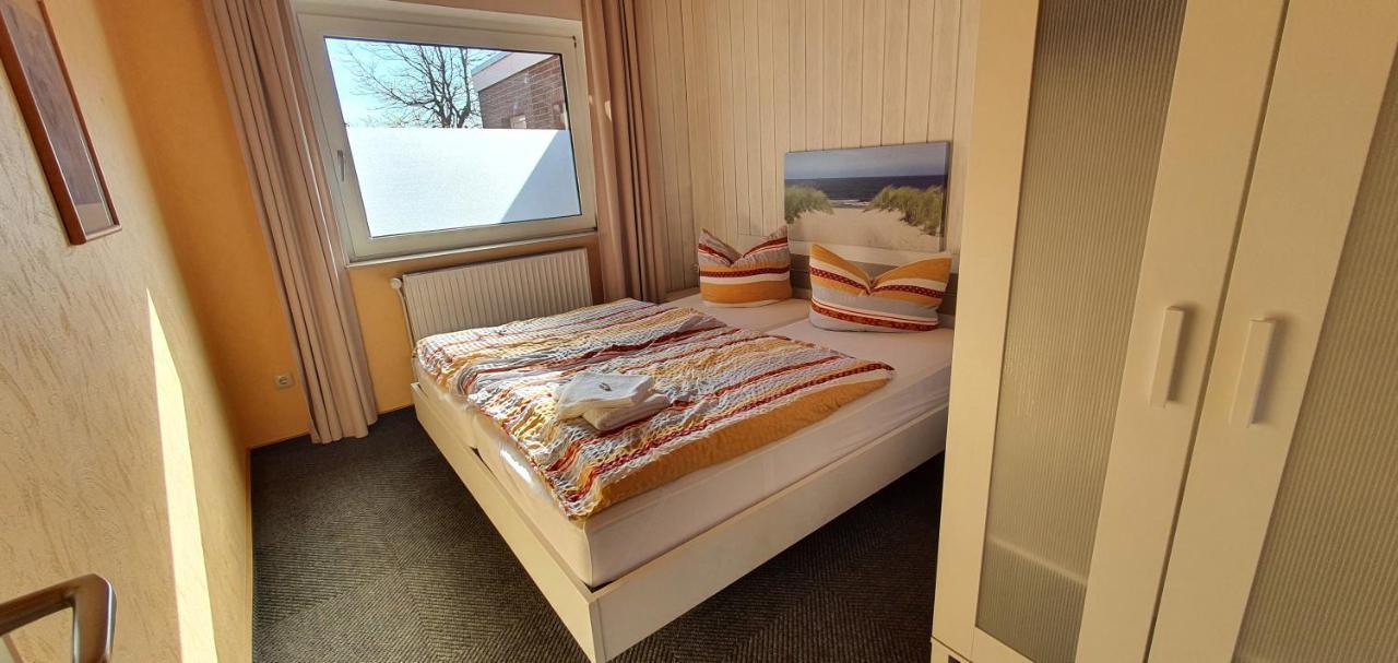 Friesenmeer Ferienwohnung Zwei ベンサージール エクステリア 写真